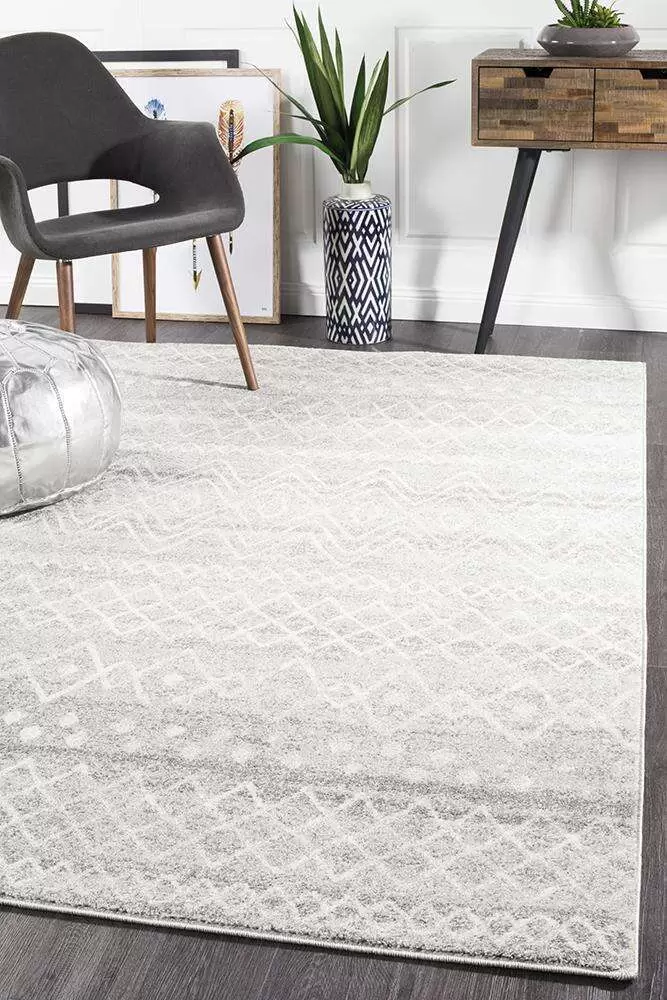 Narcissus 453 Rustic Grey