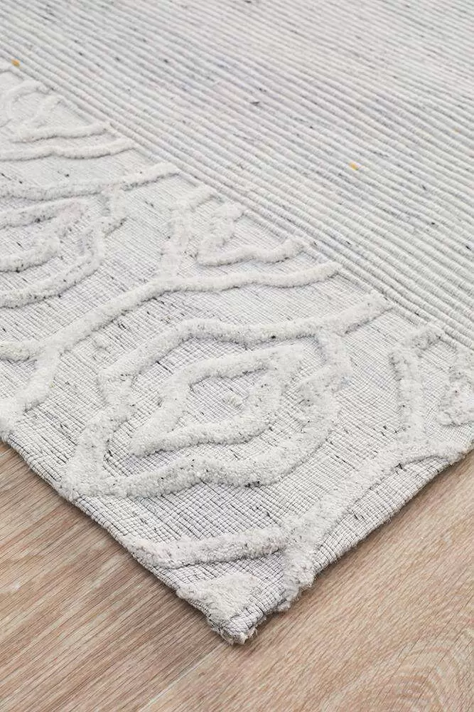 Wurren 5056 Ivory Sky
