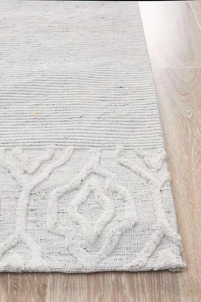 Wurren 5056 Ivory Sky