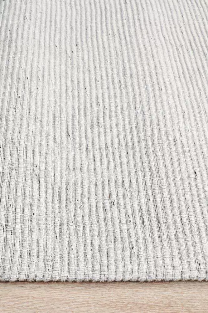 Wurren 5056 Ivory Sky